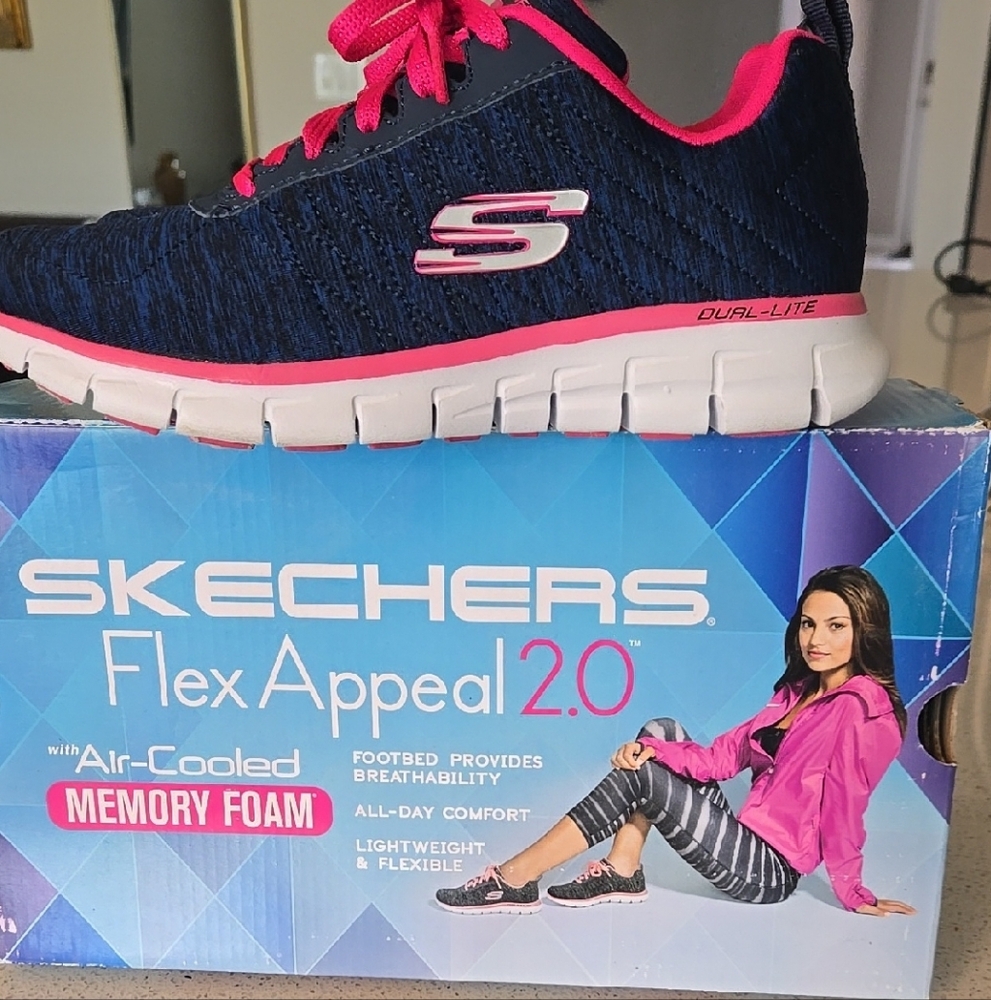 New Skechers Pink/Blue Athletic Shoes Flex Appeal. Size 6.0